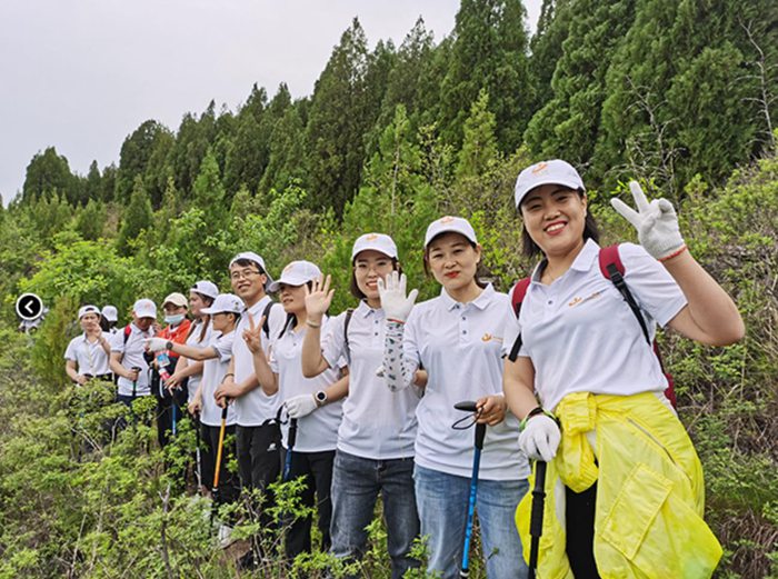 友元團(tuán)隊登山合影